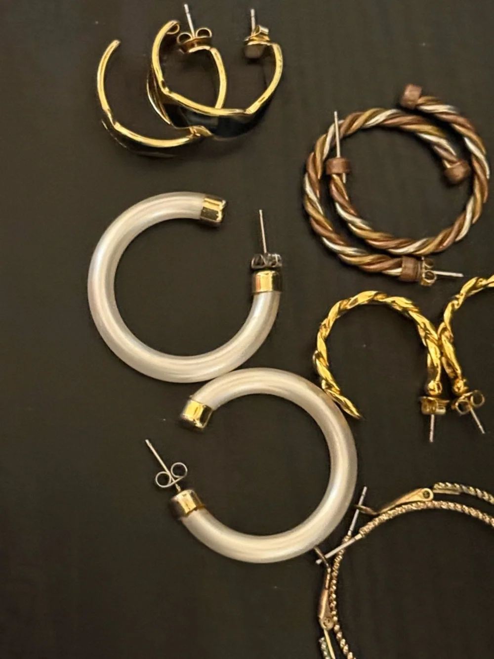 Gold and Black Hoop Earrings‎